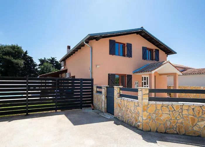 Ferienhaus In With Kitchenette *