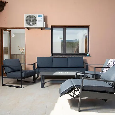 In With Kitchenette Holiday home Medulin