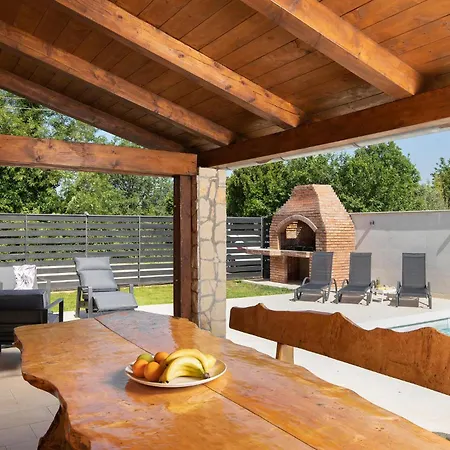 In With Kitchenette Medulin