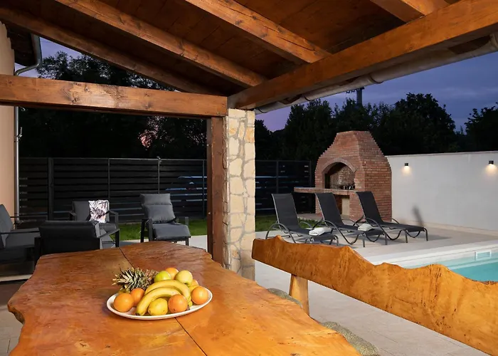 Holiday home In With Kitchenette