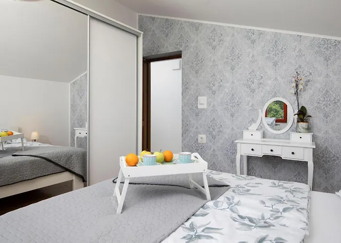 In With Kitchenette Holiday home